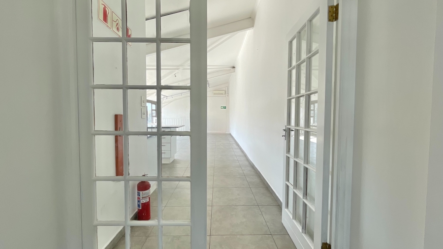 To Let commercial Property for Rent in Somerset West Business Park Western Cape